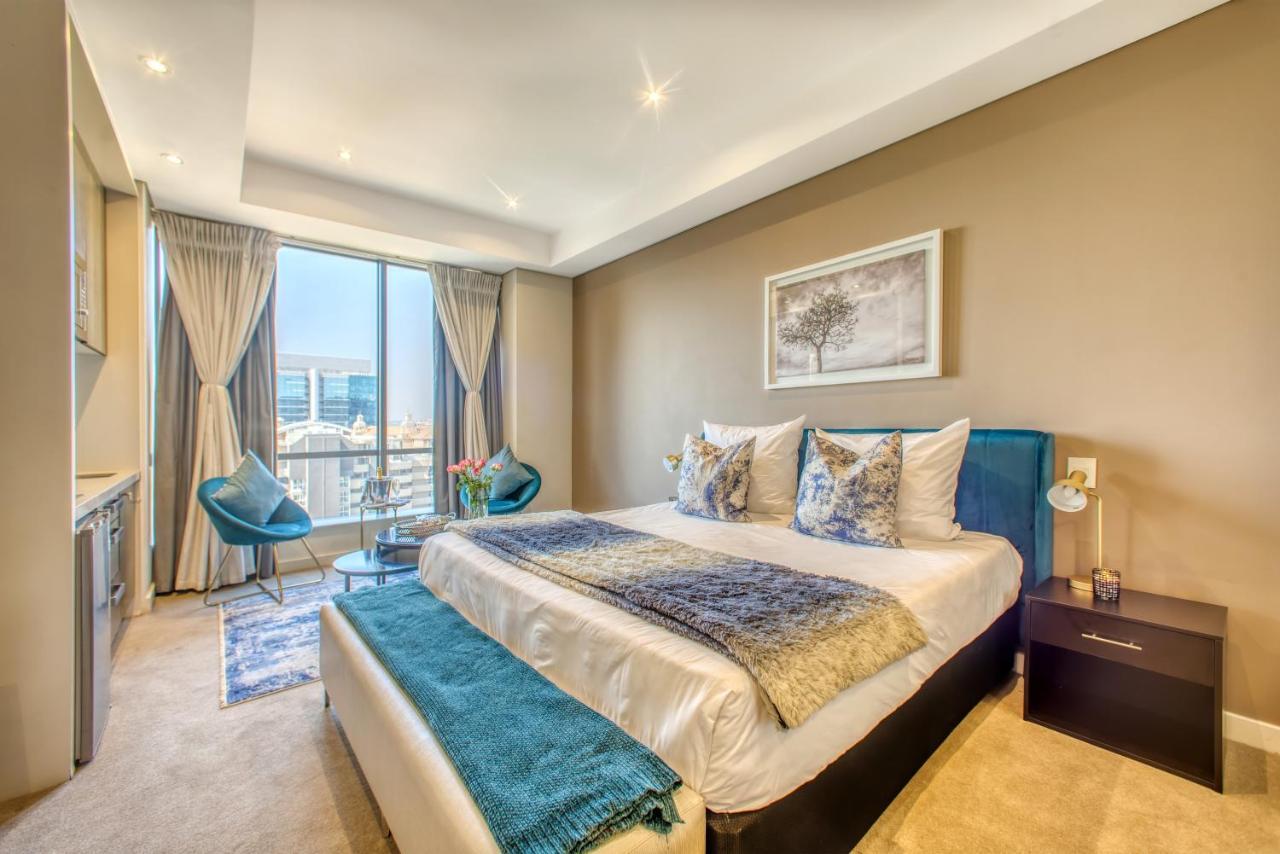 Sandton Skye Premium Suites & Penthouses Johannesburg Exterior photo