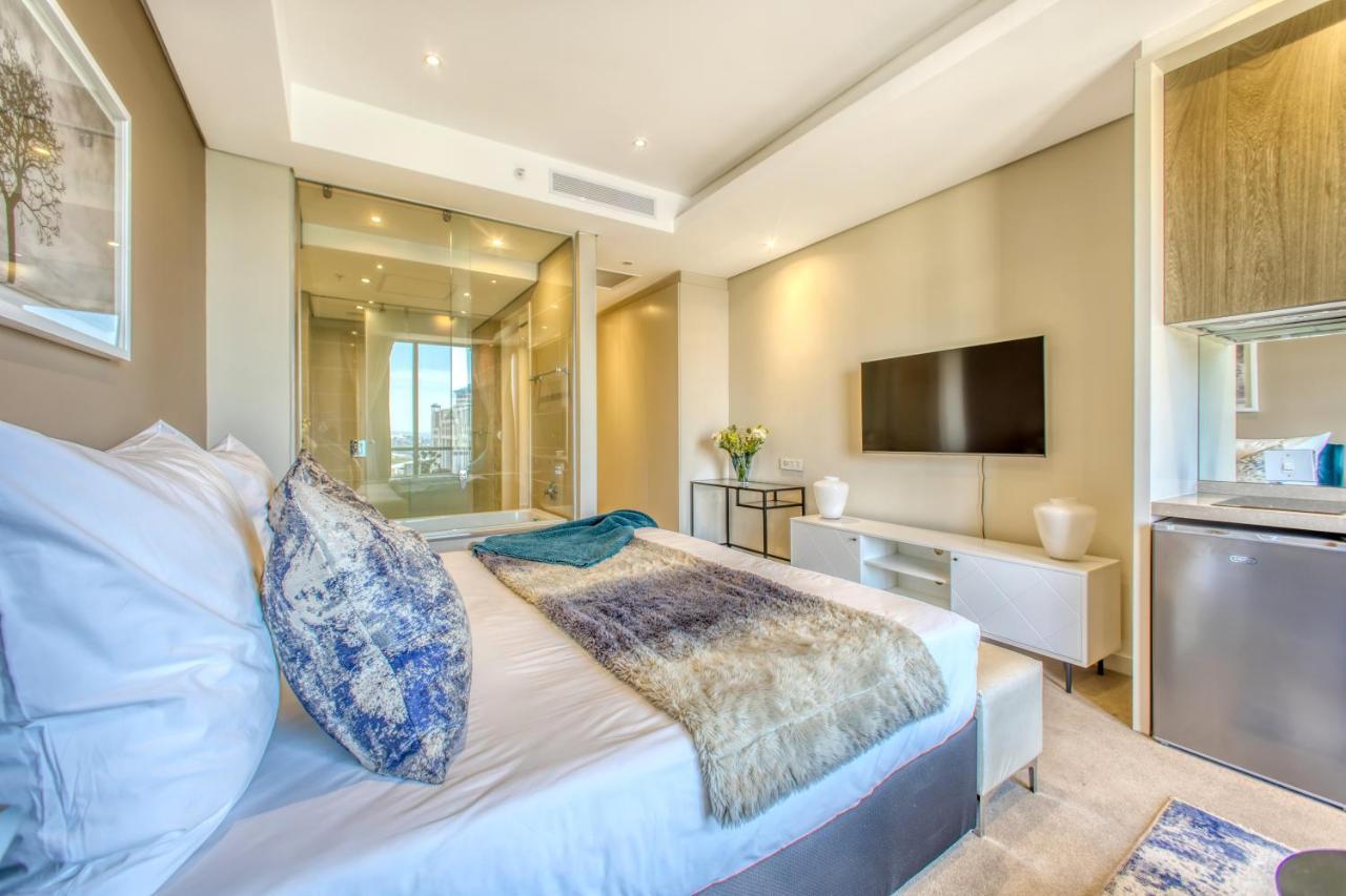 Sandton Skye Premium Suites & Penthouses Johannesburg Exterior photo