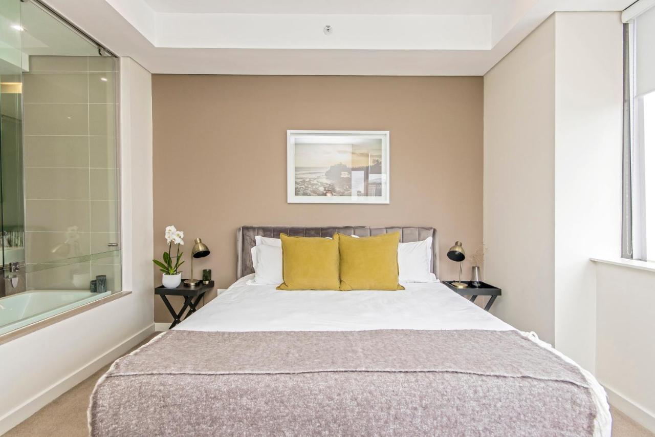 Sandton Skye Premium Suites & Penthouses Johannesburg Exterior photo