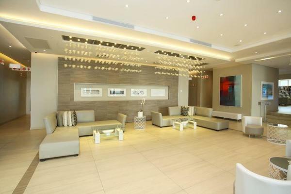 Sandton Skye Premium Suites & Penthouses Johannesburg Exterior photo